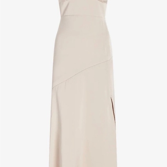 Express Soft Pink Dress Fully Lined. Soft Flowing, Just Beautiful In Person. - Picture 3 of 8